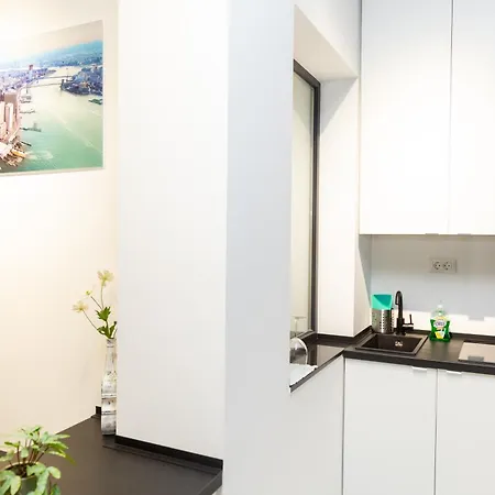 Downtown's Five-star Excitement بوخارست