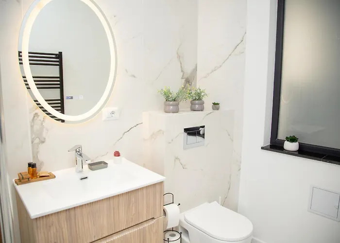 Downtown's Five-star Excitement Appartamento *